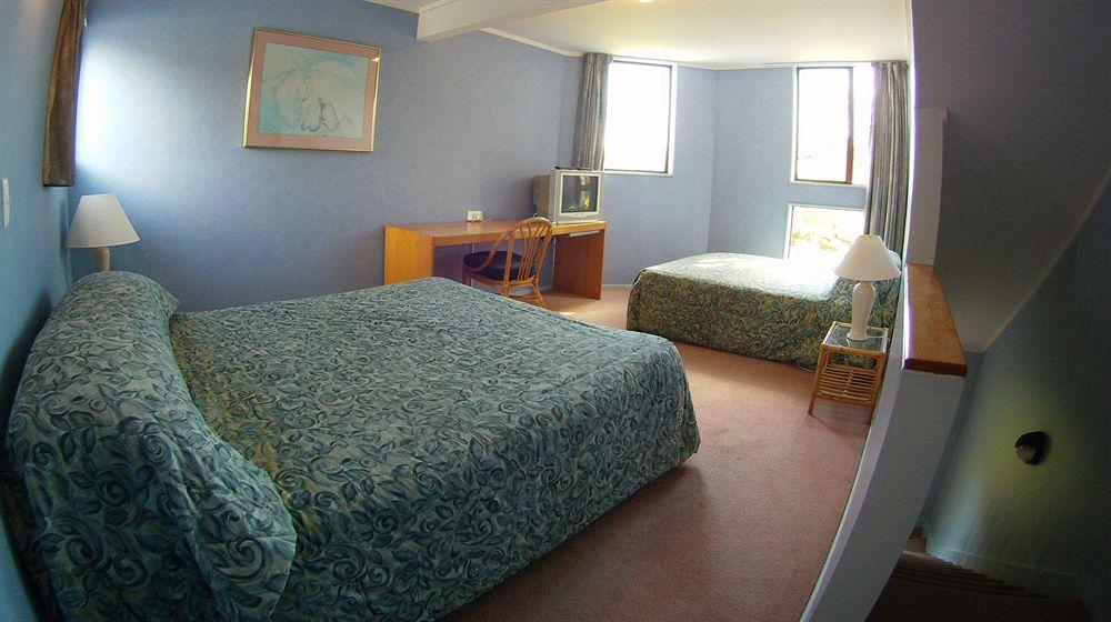 Tussock Grove Hotel Ohakune Exterior photo