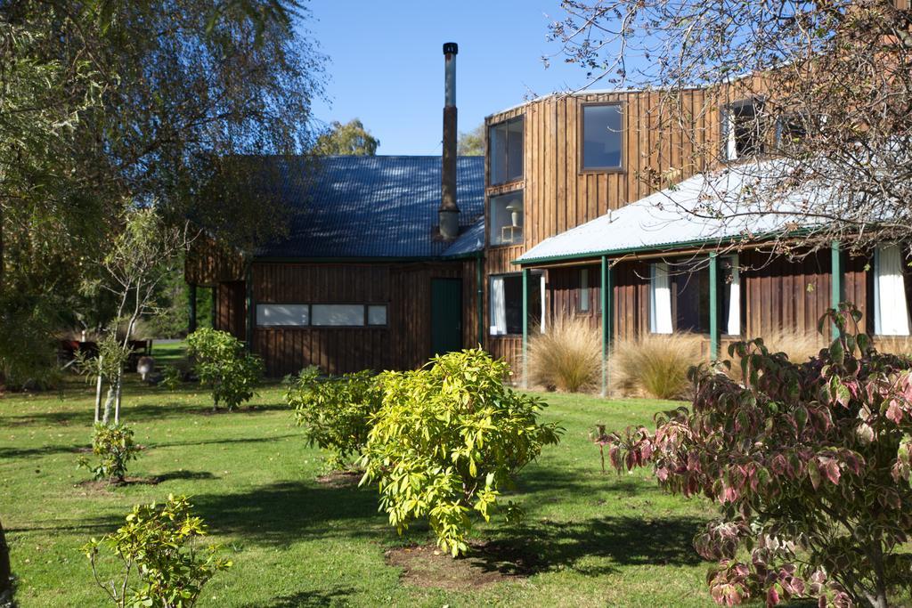 Tussock Grove Hotel Ohakune Exterior photo