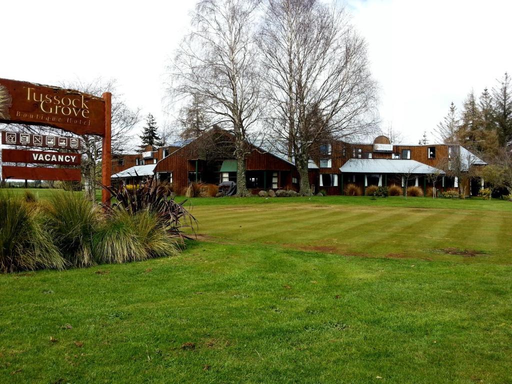 Tussock Grove Hotel Ohakune Exterior photo