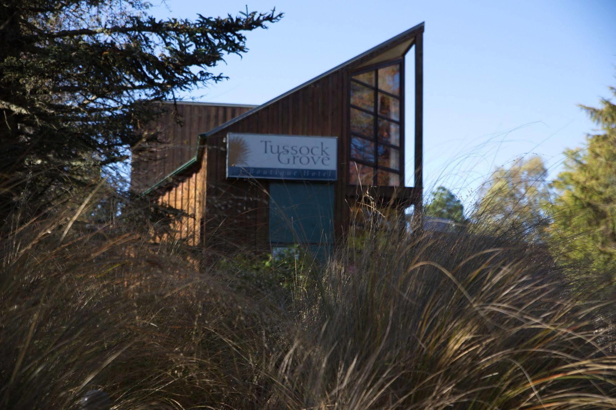 Tussock Grove Hotel Ohakune Exterior photo
