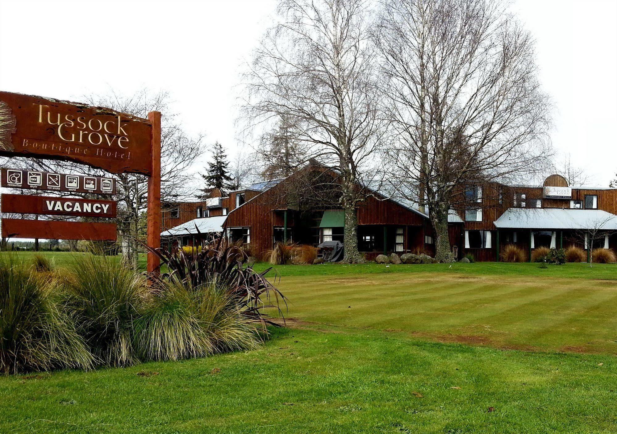 Tussock Grove Hotel Ohakune Exterior photo